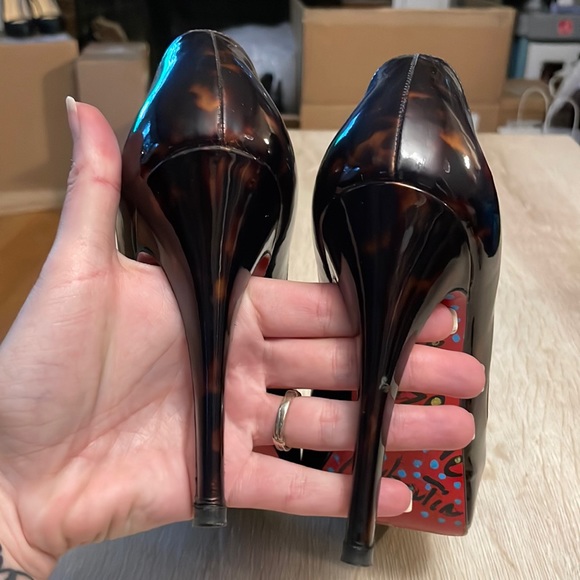 *Signed* Louboutin Very Prive 120MM Tortoise Patent - 37 - Picture 7 of 9